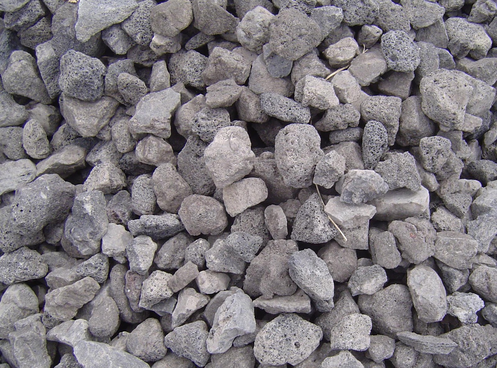 All about plants and planters Lightweight rocks and gravel for green roofs