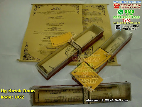 Ug Kotak Daun Daun Cokelat Mika