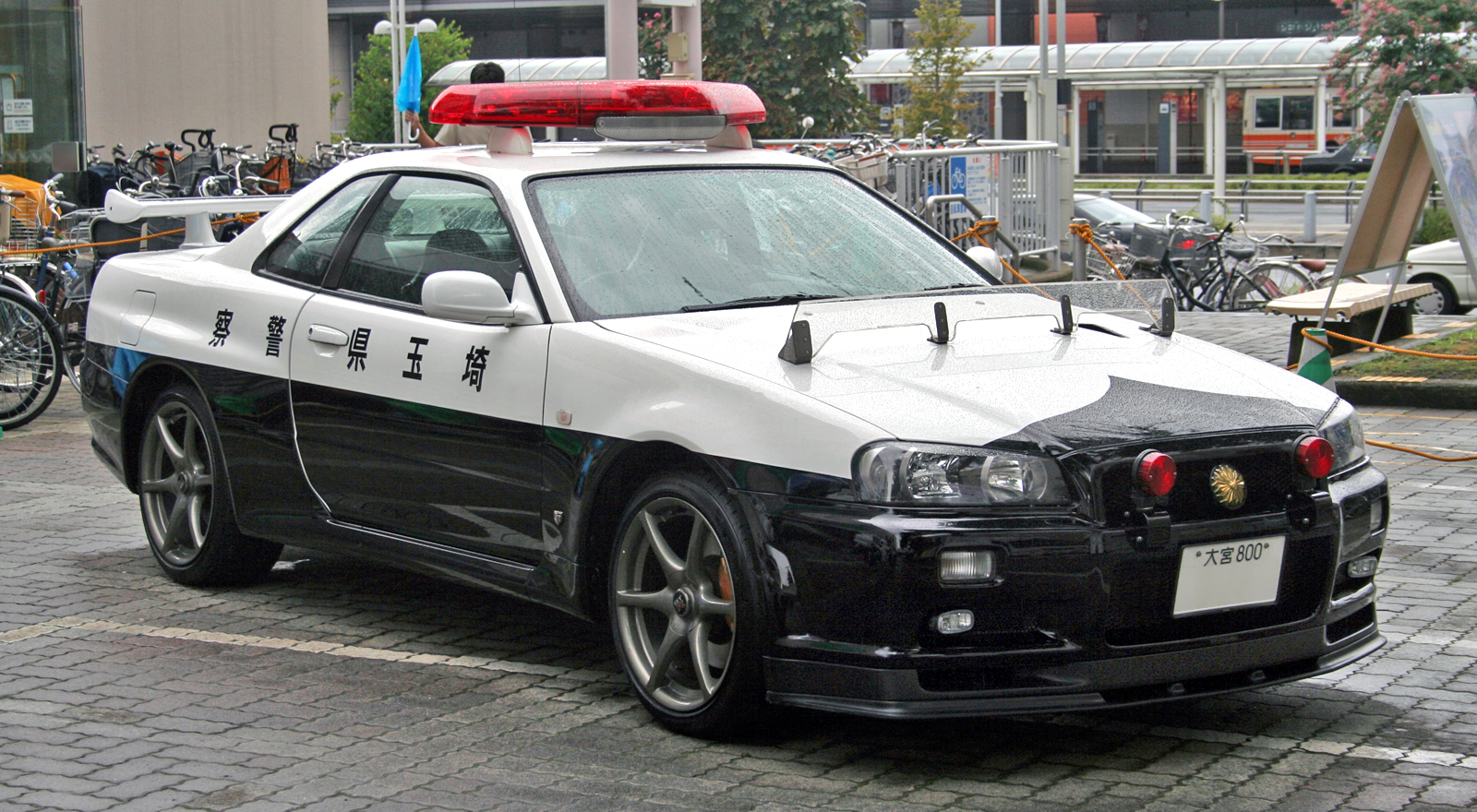 skyline_gtr_police_car.jpg