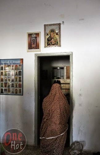 Warga Muslim Gaza mengungsi di Gereja Ortodoks Yunani 19 Warga Muslim Gaza mengungsi di Gereja Ortodoks Yunani 19