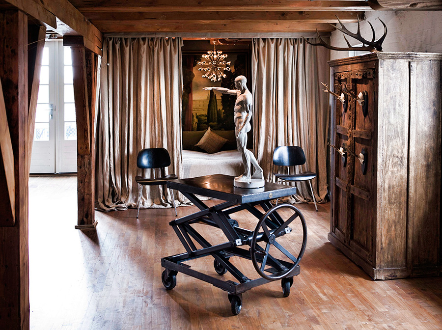 loft o tom naskolko umestny razdvigayushiesya shtory v lofte