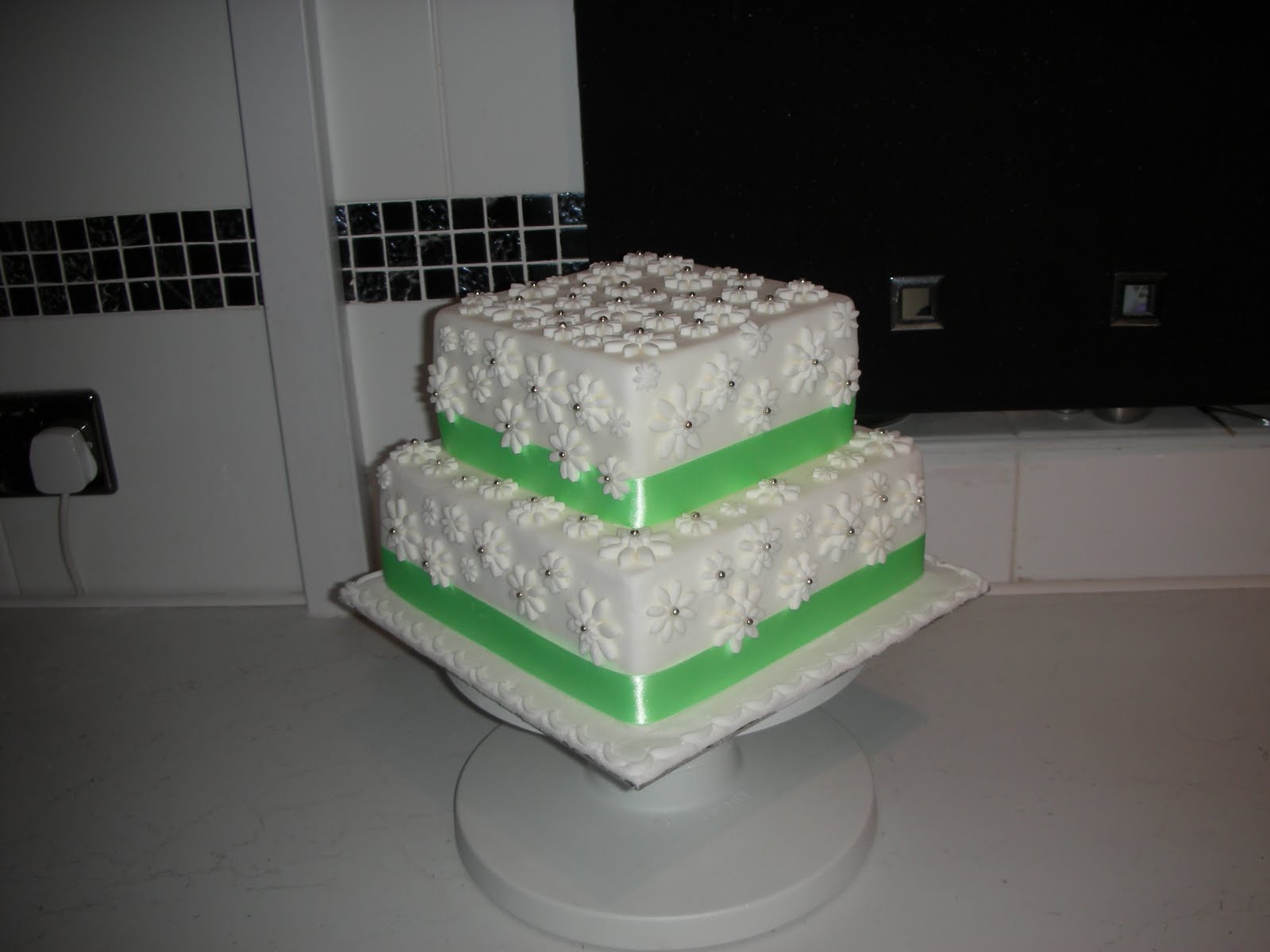 Sue's Cakes and Other Nonsense A Decorated Cake Dummy