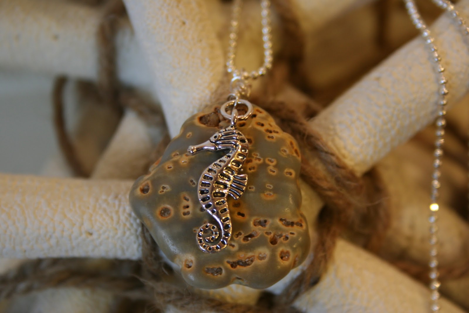 DIY Shell Necklaces {shell jewelry}