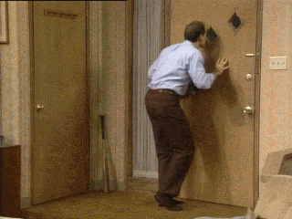 gif an Tür stehen und auf Pizza warten gif an Tür stehen und auf Pizza warten