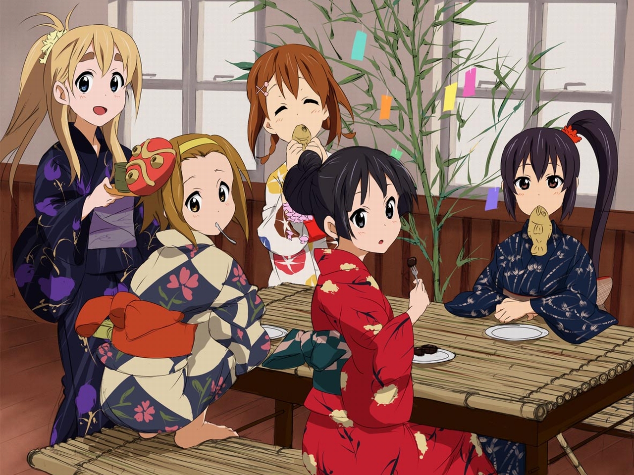 http://2.bp.blogspot.com/-y9EXEuiNZf8/TlKcuwjcfgI/AAAAAAAAARU/TW-dKq6dZss/s1600/konachan-com-51573-akiyama_mio-hirasawa_yui-japanese_clothes-k-on-kotobuki_tsumugi-nakano_azusa-tainaka_ritsu.jpg