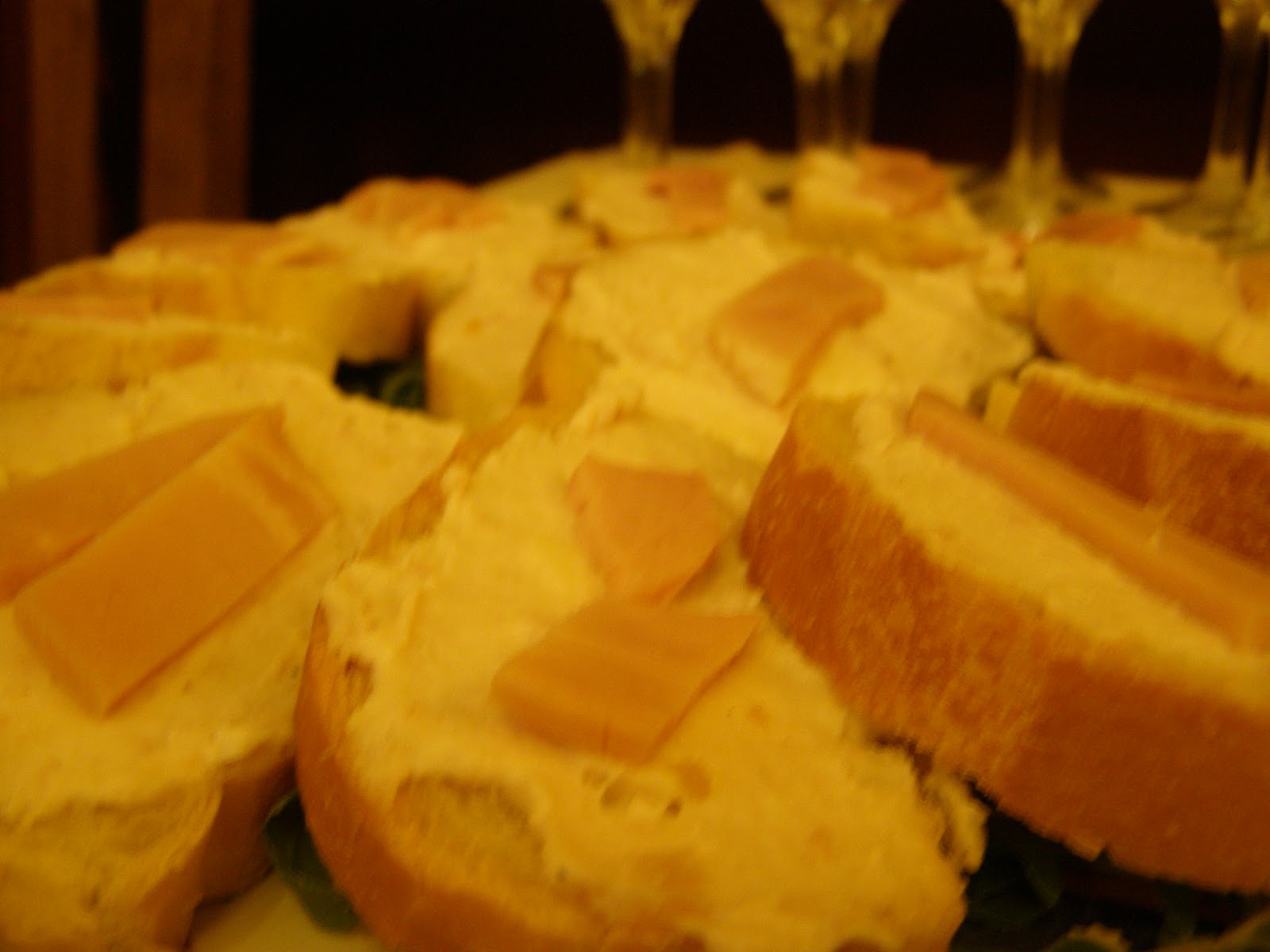 Le Ricette dei 5 Mondi CROSTINI CON SPUMA DI PROSCIUTTO COTTO