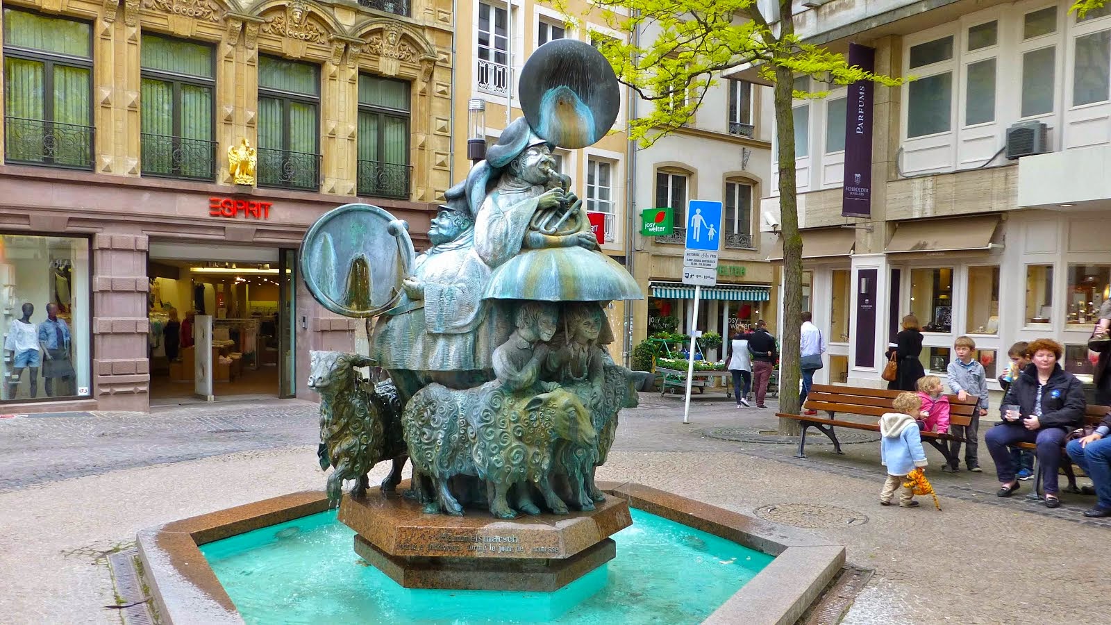 Fontaine aux musiciens