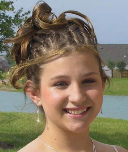 school hairstyles for long hair. prom hair 2011 long hair.