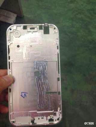 iPhone 6 Leaked Frame â€“ Thinner Than iPhone 5