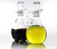 9041063-oil-and-vinegar-bottles.jpg