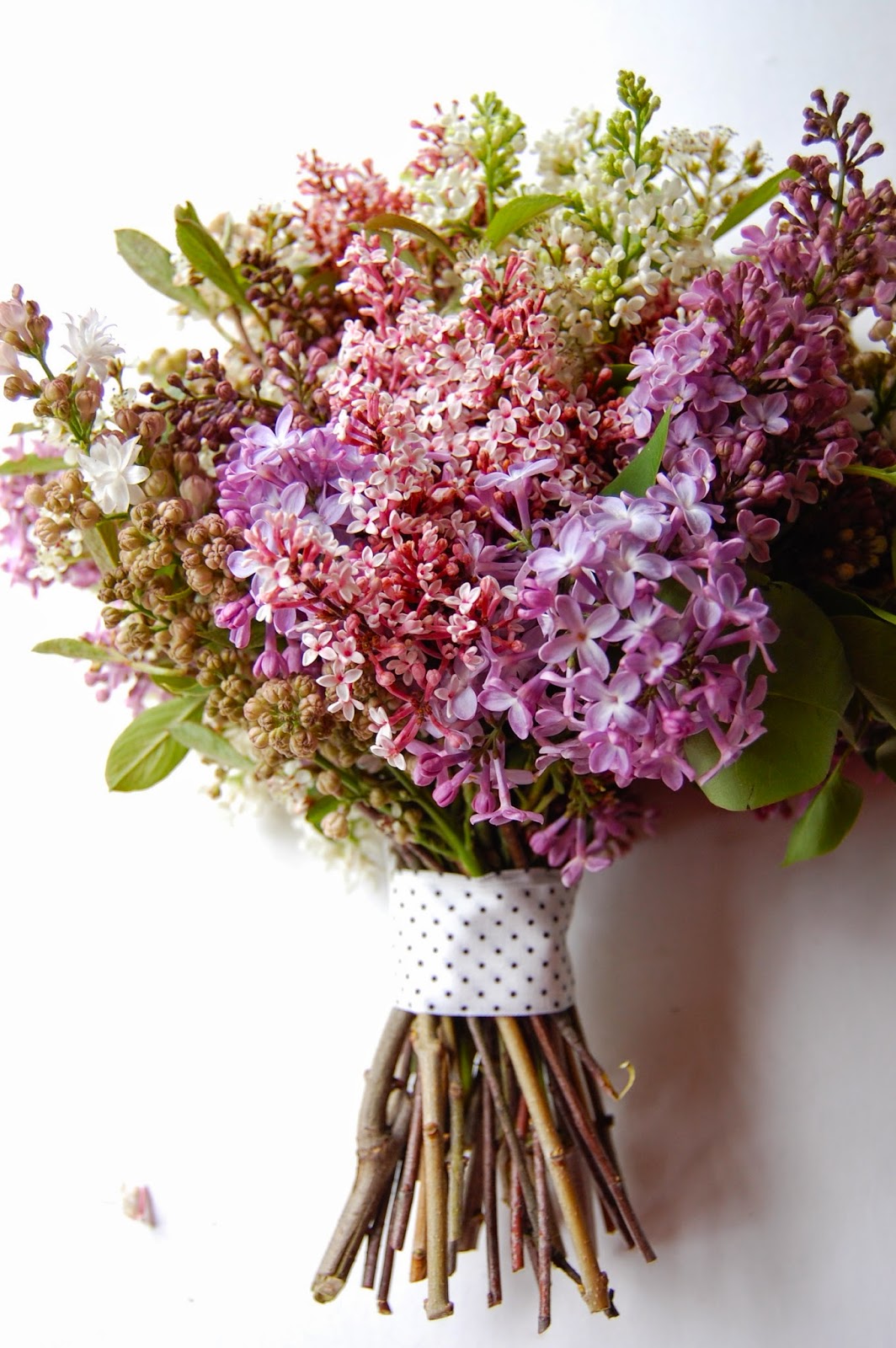 Lilac Wedding Flowers Choosing The Perfect Wedding Flowers wedding