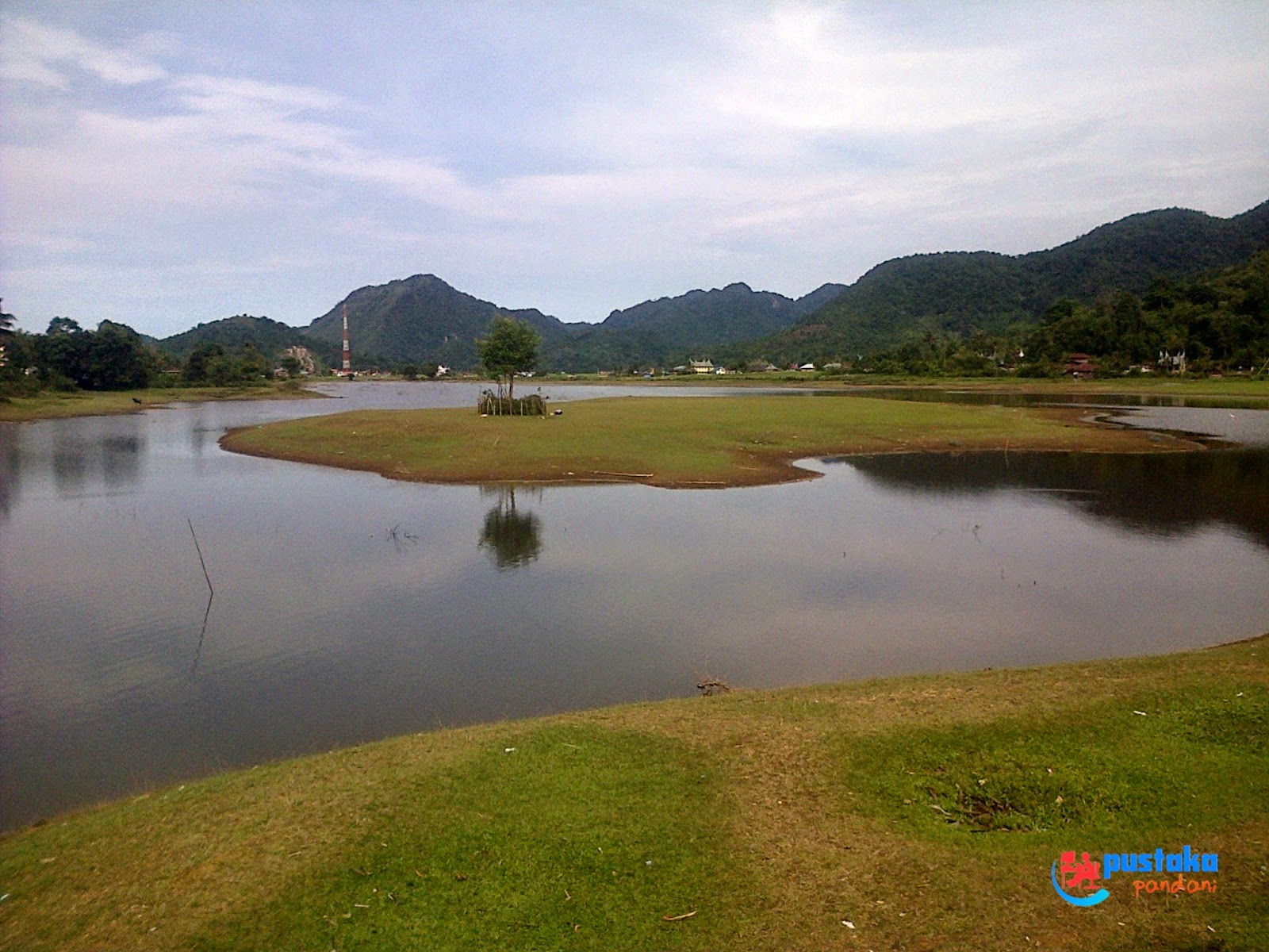 Danau Tarusan Kamang, Agam Sumatera Barat | Pustaka Pandani