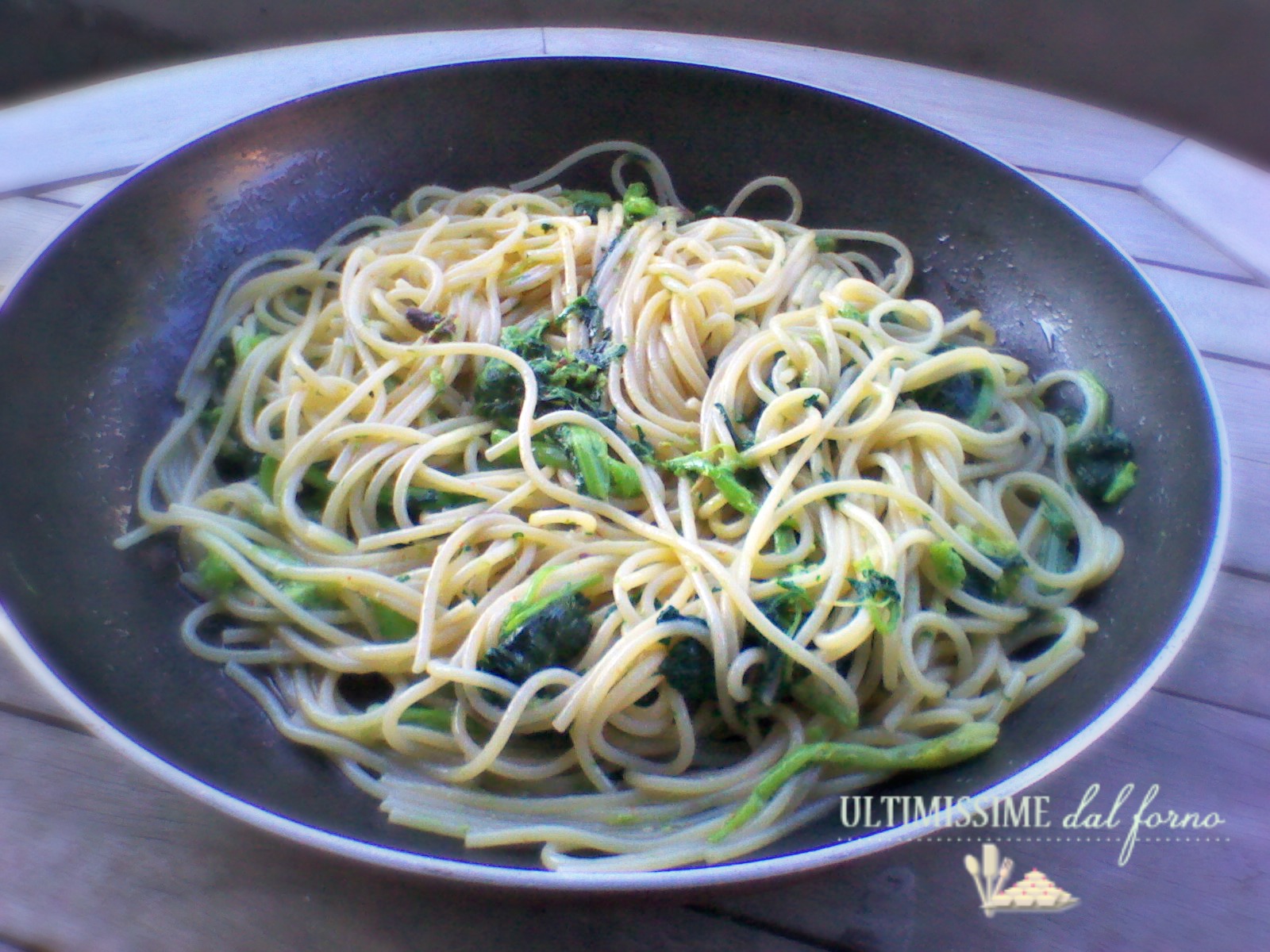 SPAGHETTI CON LE CIME DI RAPA SU QUANDO NASCE UNA MAMMA