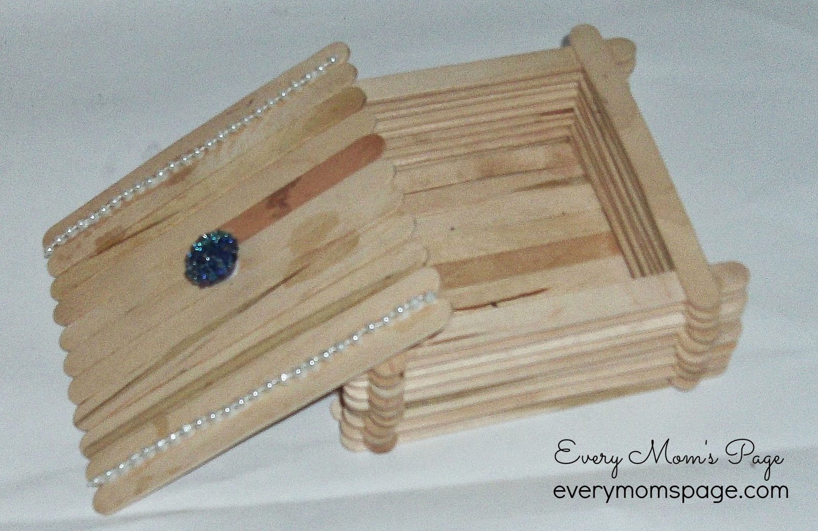 EveryMom'sPage DIY Popsicle Stick Box