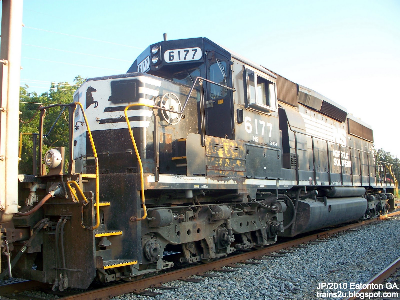 [Obrázek: NS+6177+SD40-2+Locomotive+Train+Engine+a...eorgia.JPG]