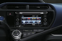 2015-Toyota-Prius-C-4.jpg