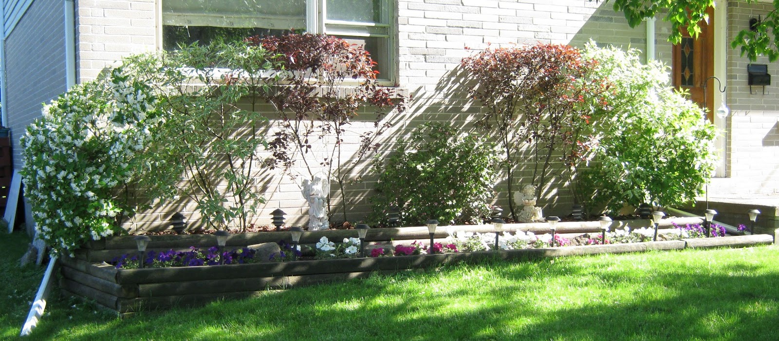 Front Yard Landscaping We Did It Ourselves Family Balance Sheet