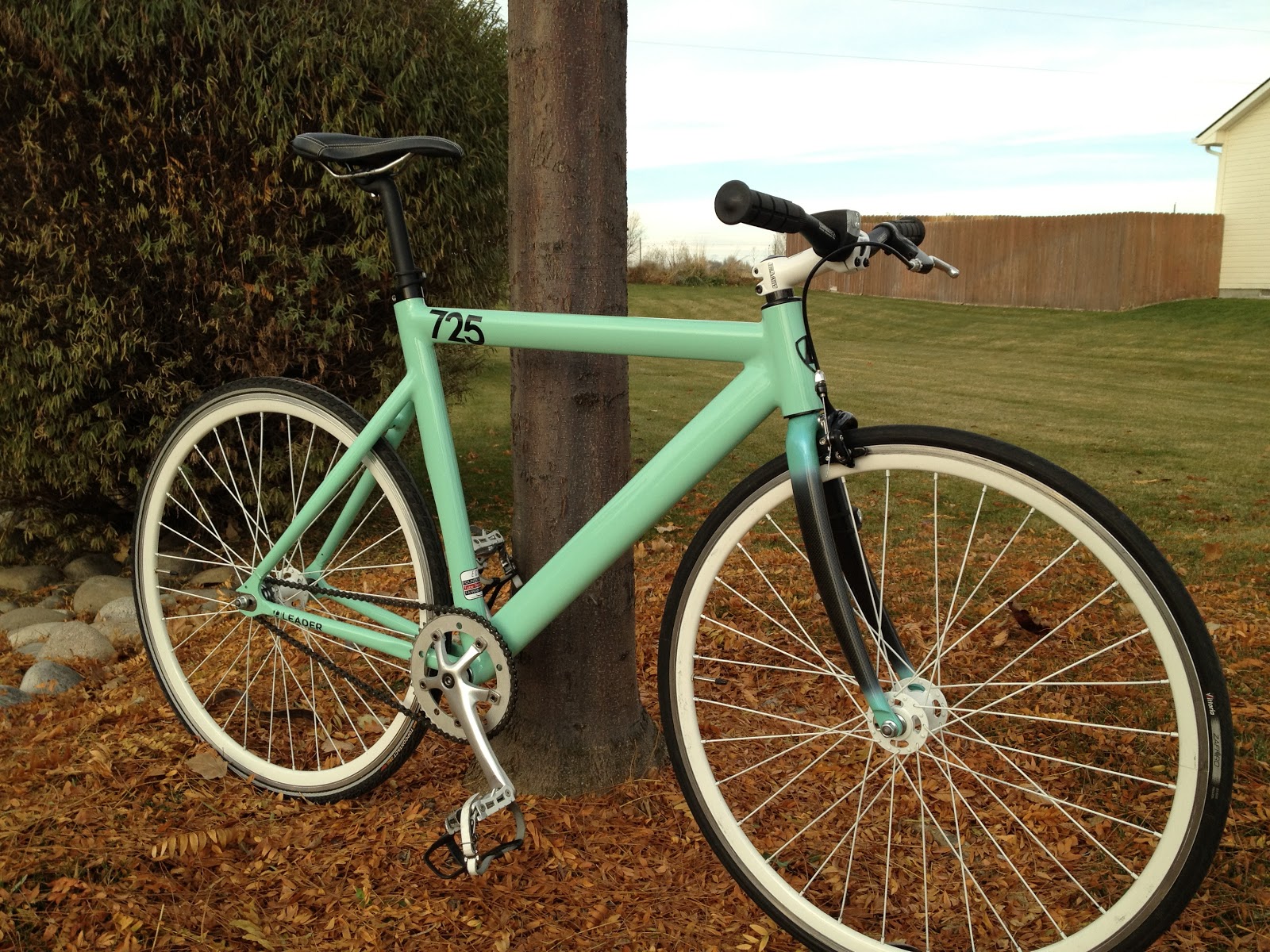 Urban Fix Leader 725 Fixed Gear "Laura"