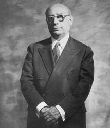 Profesor E. Tierno Galván