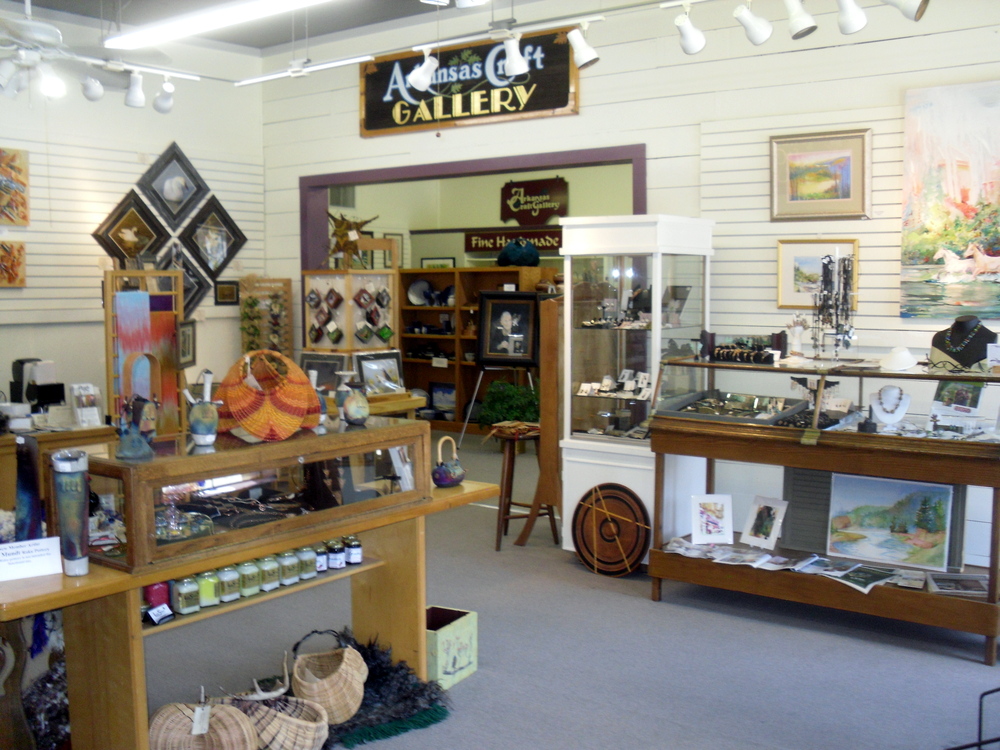 Spinning Dreams and Weaving Yarns Arkansas Craft Guild Gallery the