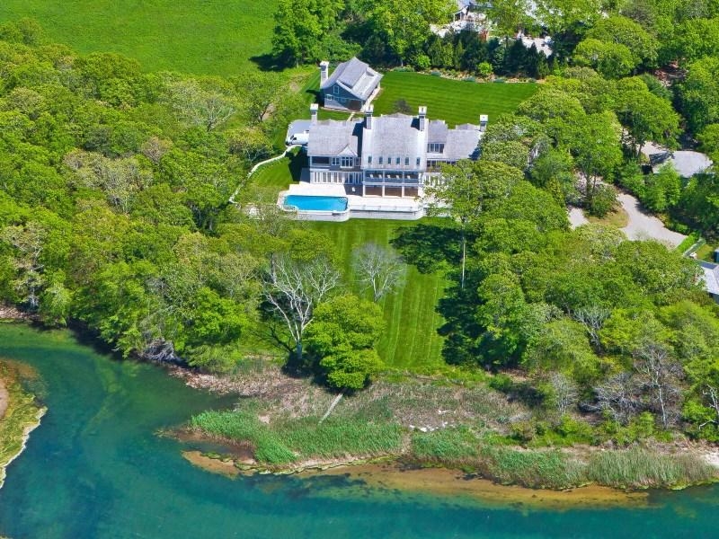 COCOCOZY 29 MILLION DOLLAR HAMPTONS ESTATE TO STAGE OR NOT TO STAGE
