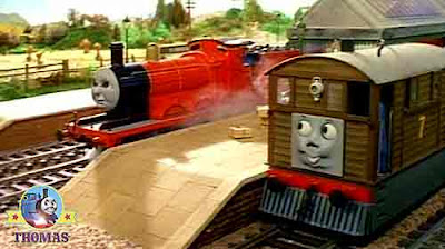 Toby the tram engine at Elsbridge station Thomas & friends James the red train engine in a mess