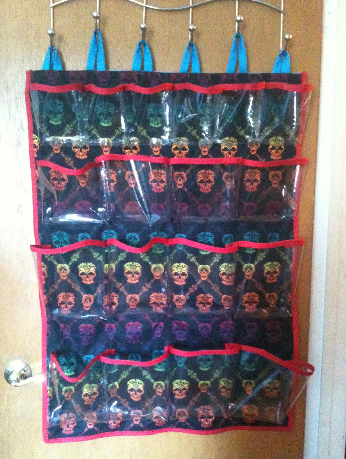 Artsy Fartsy DIY DIY Over the Door Organizer with Vinyl & Cotton