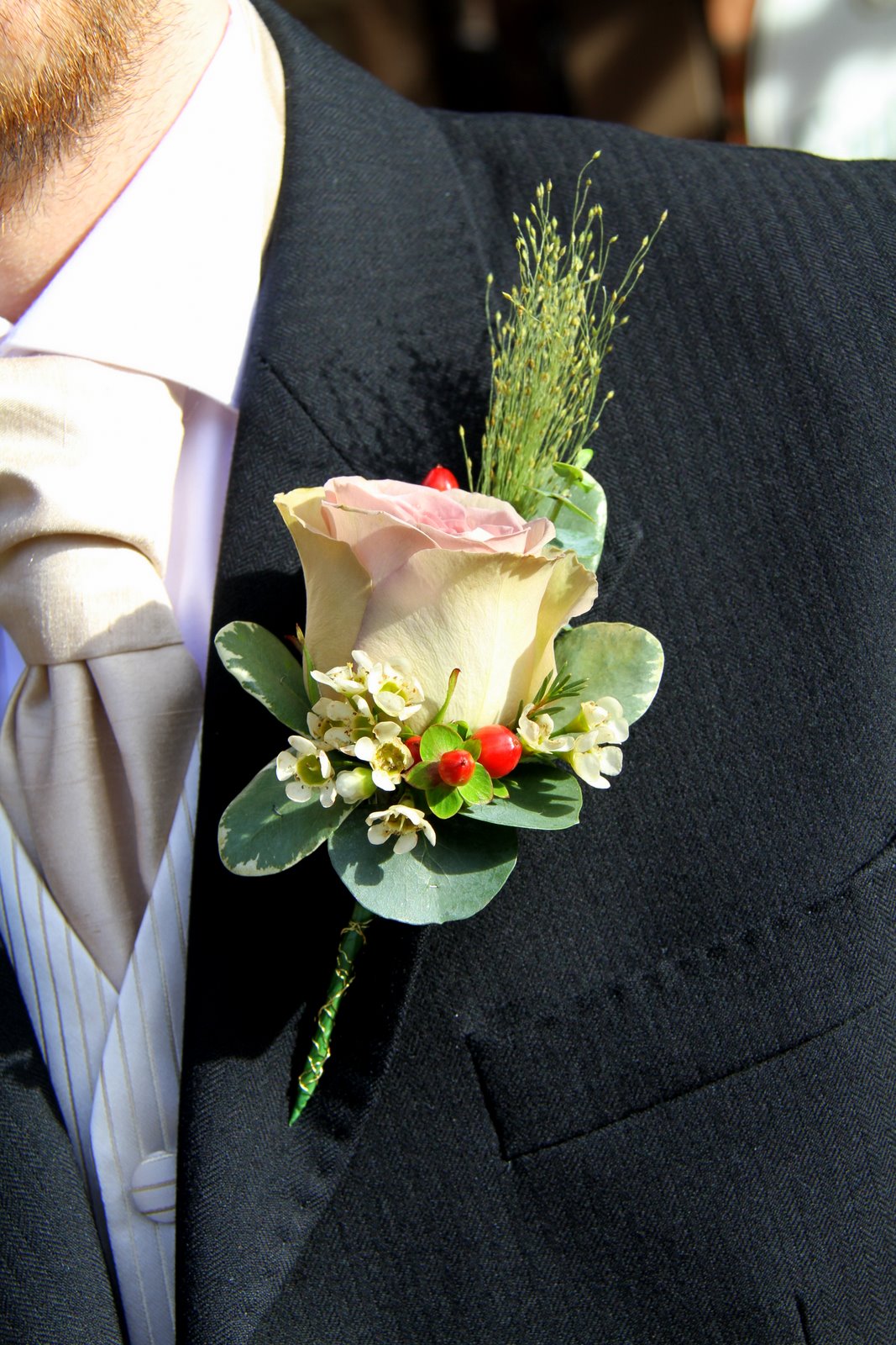 Flower Design Buttonhole & Corsage Blog Groom's Amnesia Rose Buttonhole