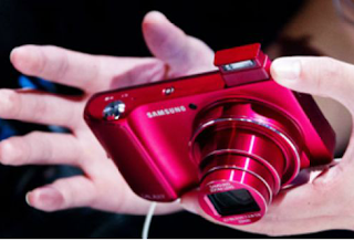 Samsung unveils voice-controlled Galaxy Camera 