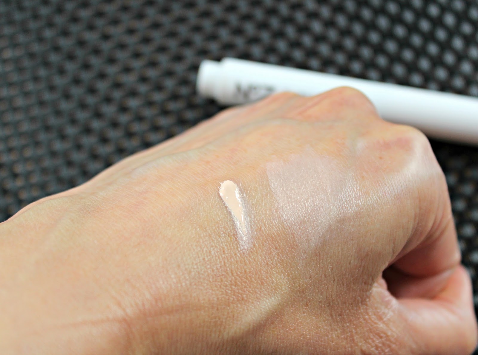 Beauty and the Biryani No7 Instant Radiance Concealer Review