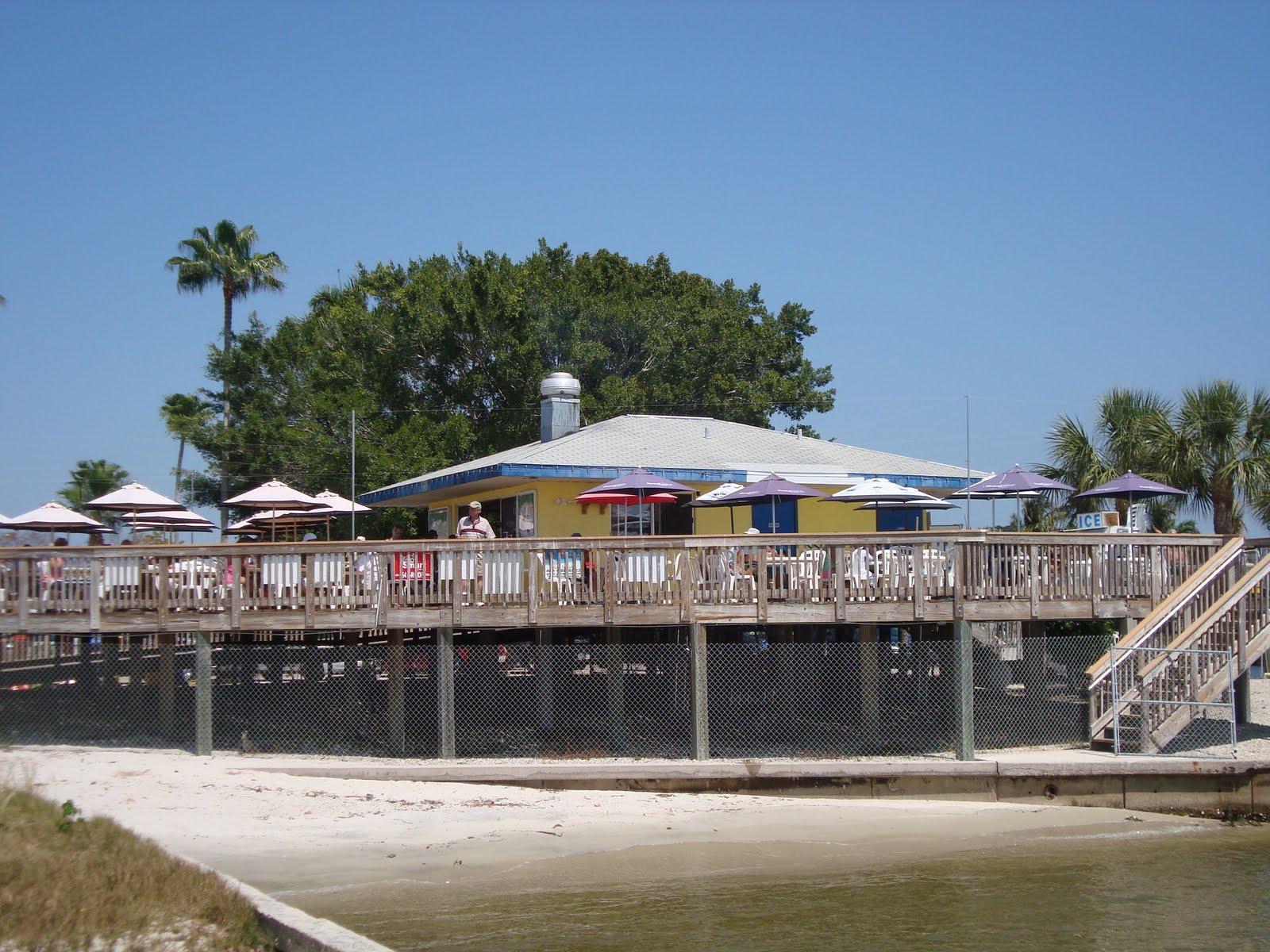 LIFE IN CAPE CORAL: Cape Coral Yacht Club Park