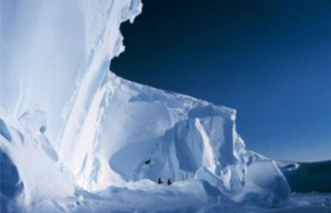 Pengetahuan Umum Perbedaan Kutub Utara Dengan Kutub Selatan