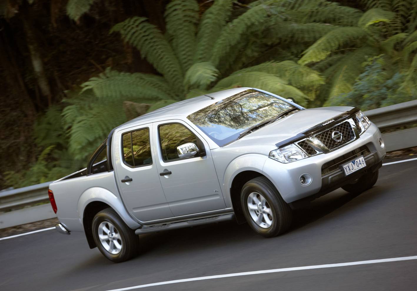 2012 Nissan Navara Car Review, Price, Photo and