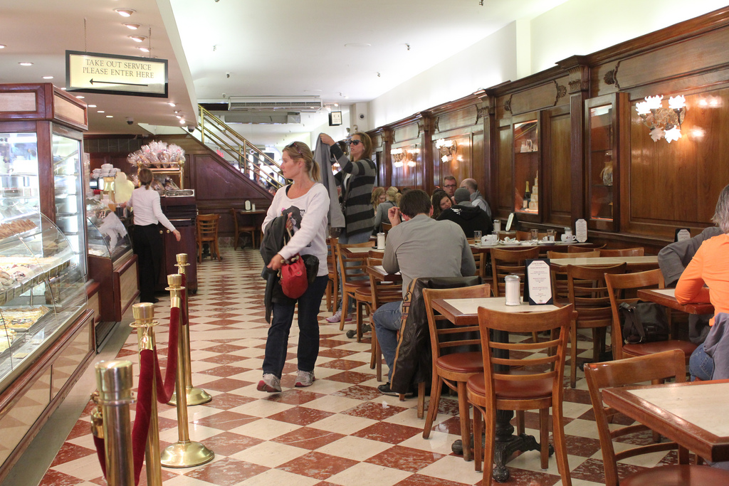 Ferrara Bakery and Cafe in Little Italy NYC, Style & a little Cannoli