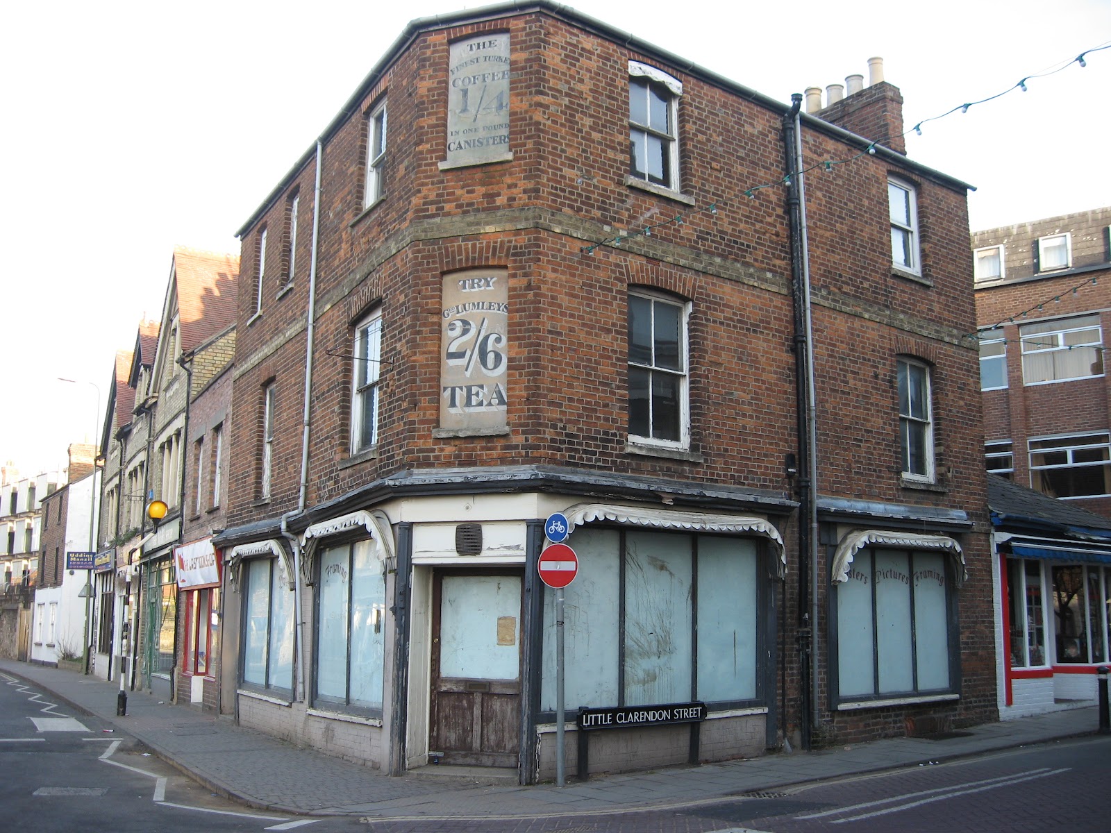 Lansbury's Lido New Squatting Law a crime in itself