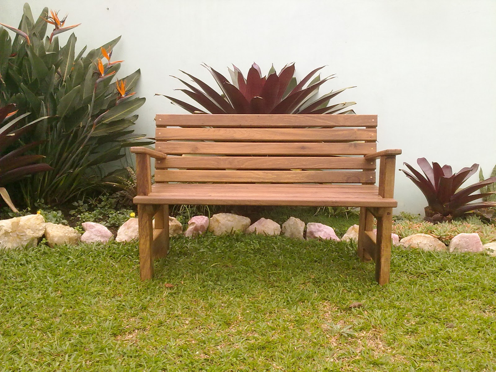 Cachepots Marcenaria Artesanal Bancos para jardim em Imbuia [2 Cachepots Marcenaria Artesanal Bancos para jardim em Imbuia [2
