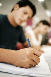 How to write an opinion essay video image