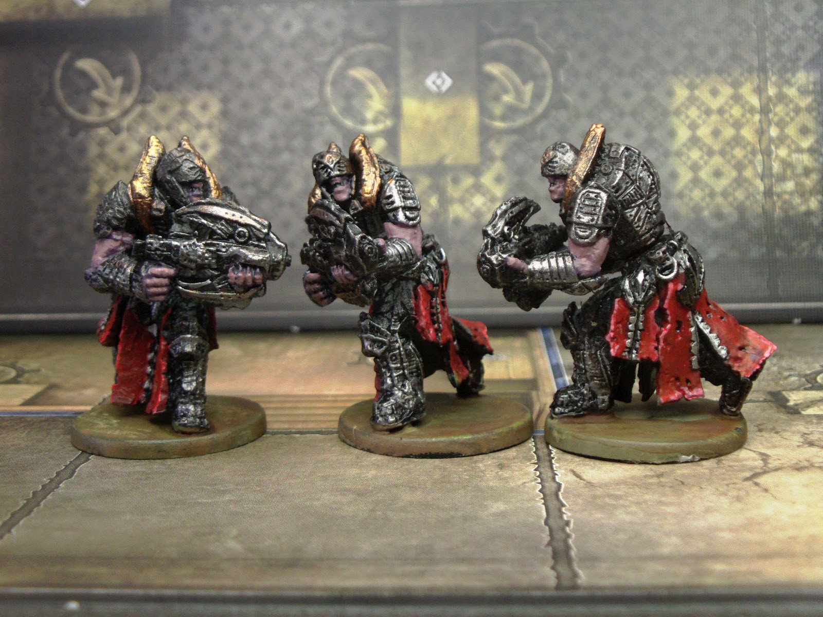 The Lord of the Miniatures Gears of War (Berserker, Khantus, Theron