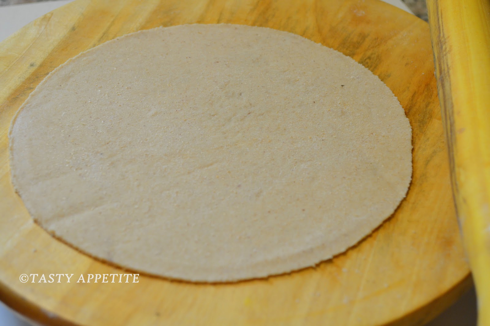 How to make Garlic Paratha / Indian Garlic Bread / Step-by-step Recipe: