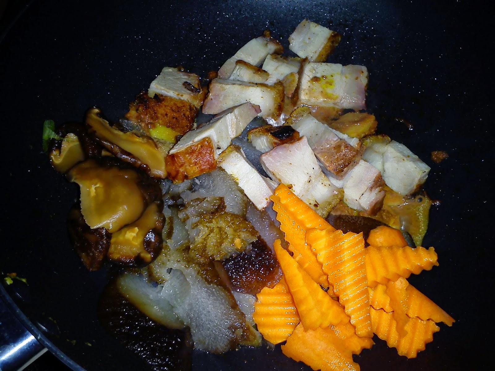 Cooking Pleasure BRAISED SEA CUCUMBER WITH ROASTED PORK