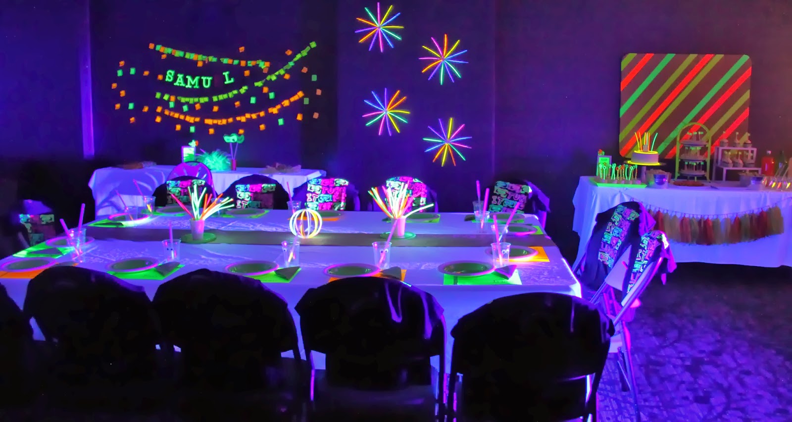 THREElittleBIRDS' : Neon/Glow in the Dark Birthday Party