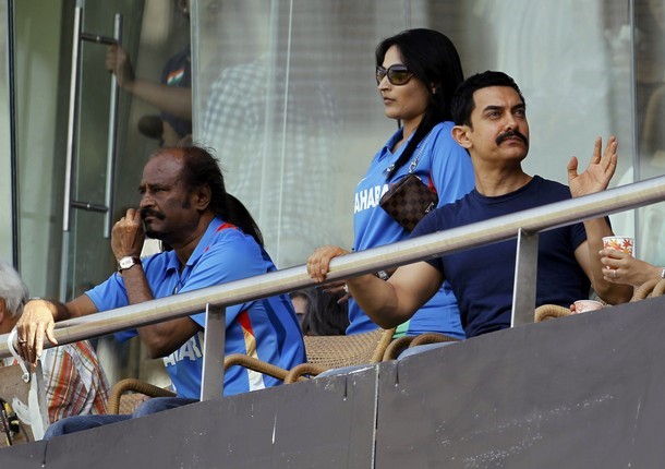 Photos  Bollywood Celebs Celebrates India Vs Sri Lanka World Cup Final  function pics