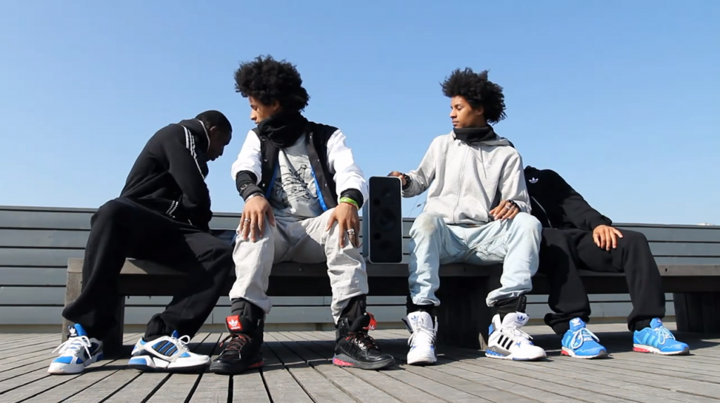 les twins nike shoes