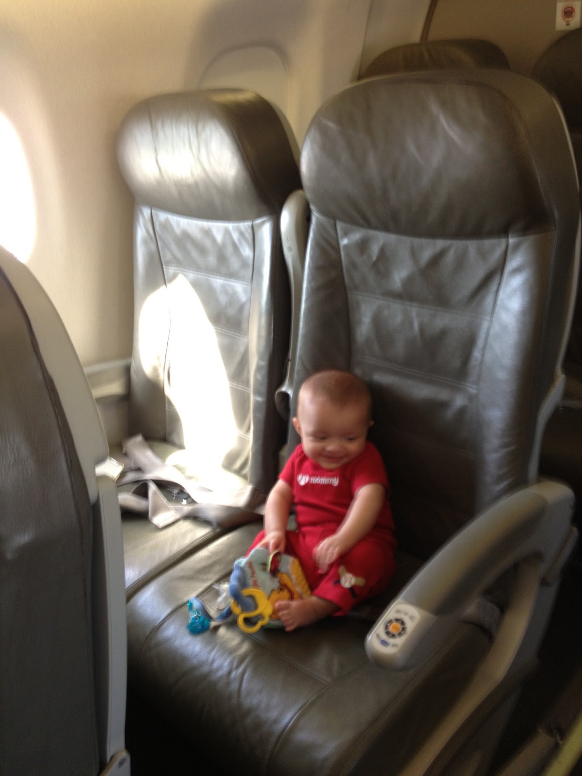 When Tara Met Blog Tips for Flying with Infant or Toddler Twins