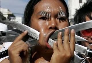 Ritual Tradisi Paling Mengerikan Dan Terekstrim Di Dunia