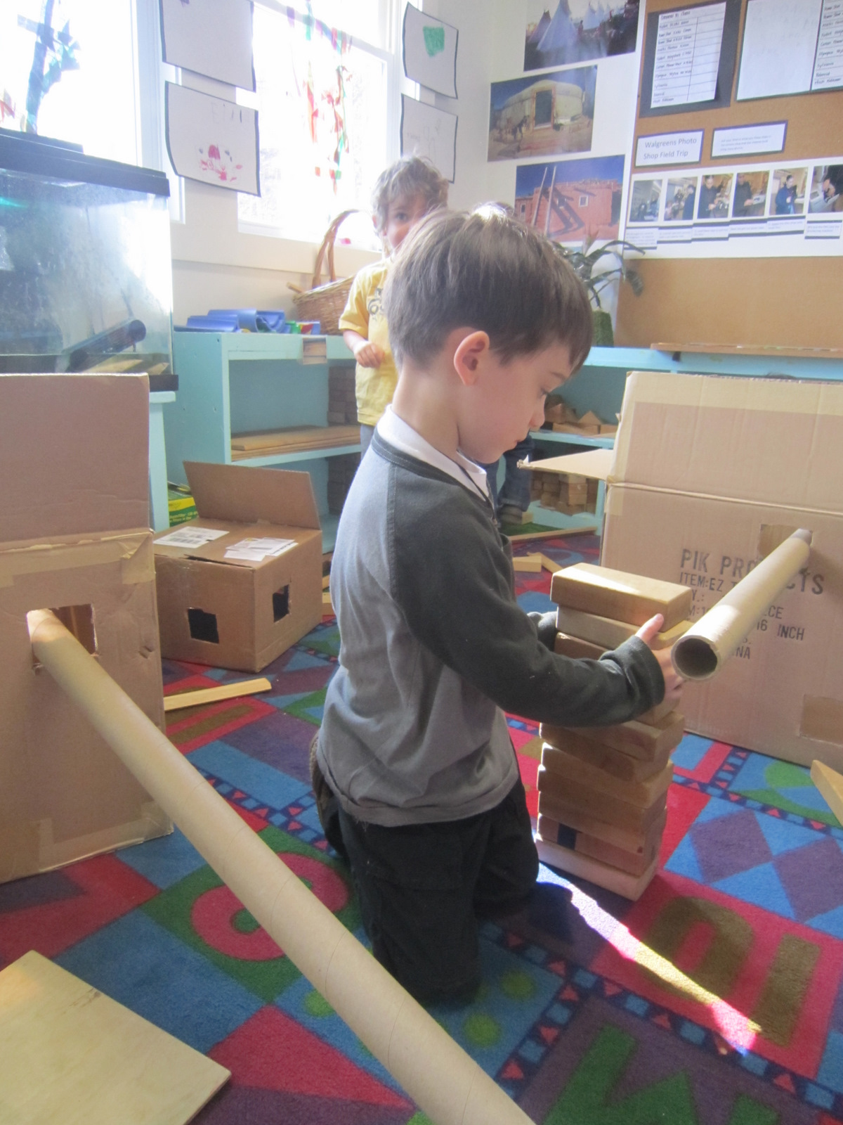 Playfully Learning Boxes, tunnels and tubes