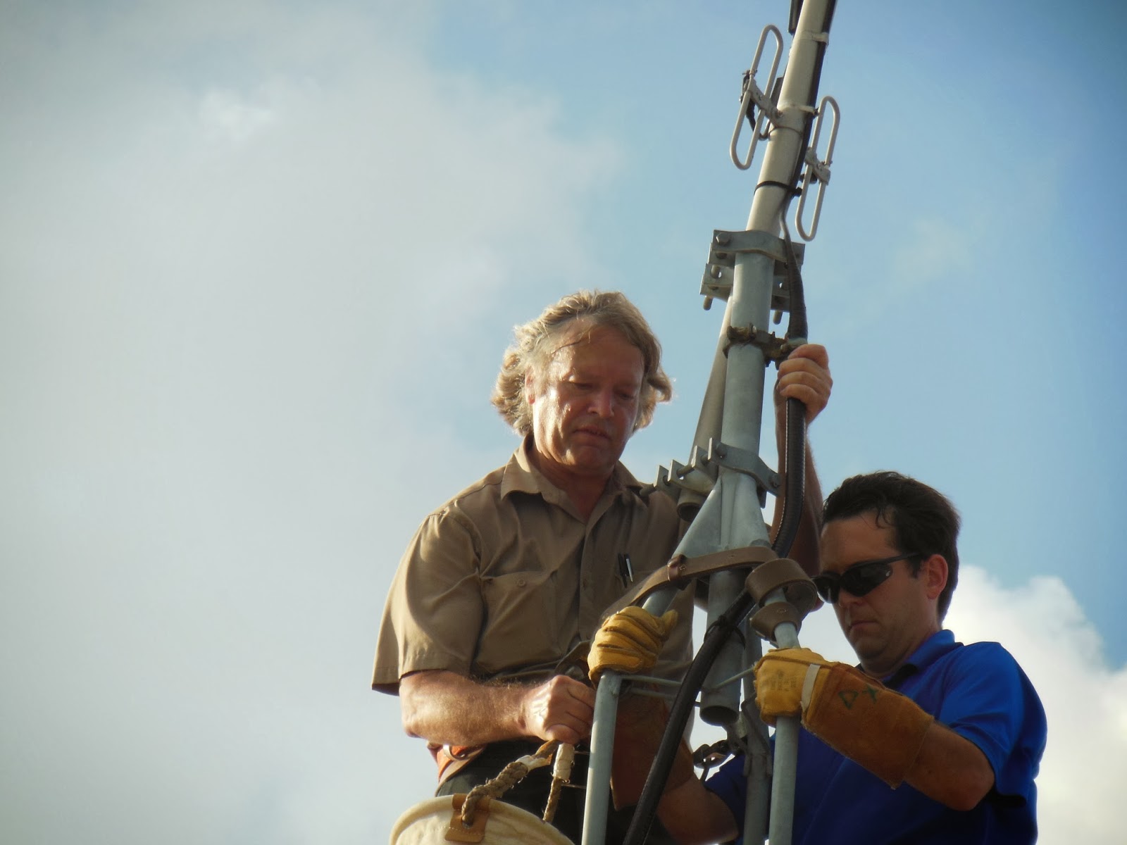 DrSmØke WØNQX 442.1500 Repeater Antenna Service and Check Out