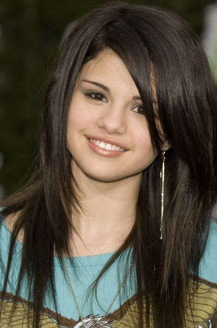 selena gomez straight hairstyles. Selena Gomez Hairstyle. cav23j