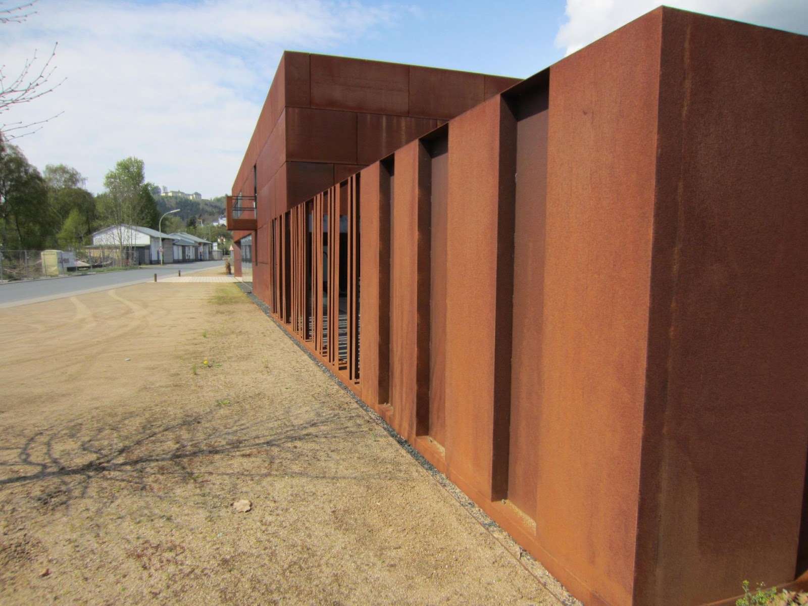 Frobel Metallbau Cortenstahl Patinax Verkleidung