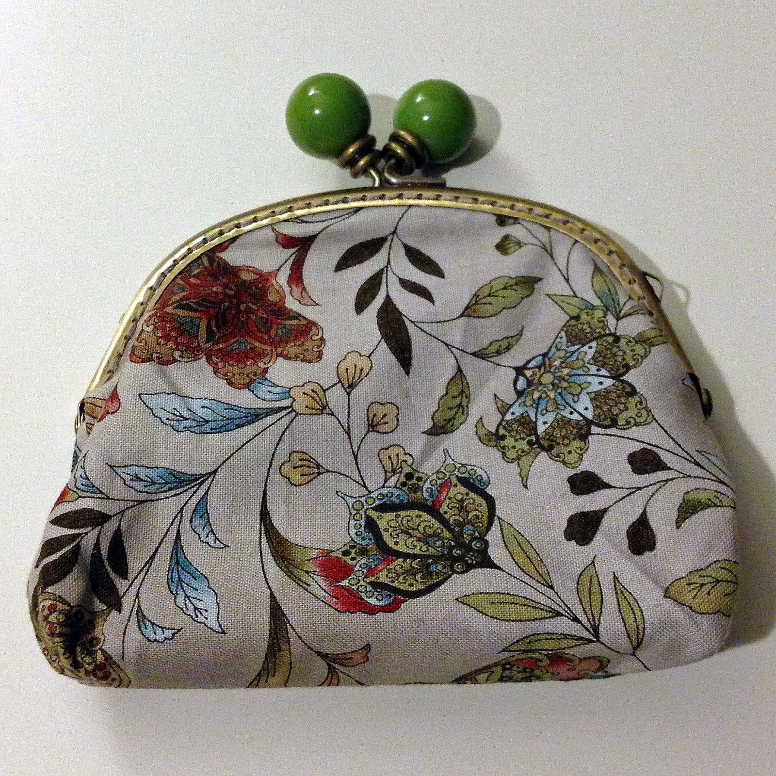 Homemade Tales A Clasp Purse